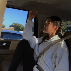 Meet your Posher, Adrienne